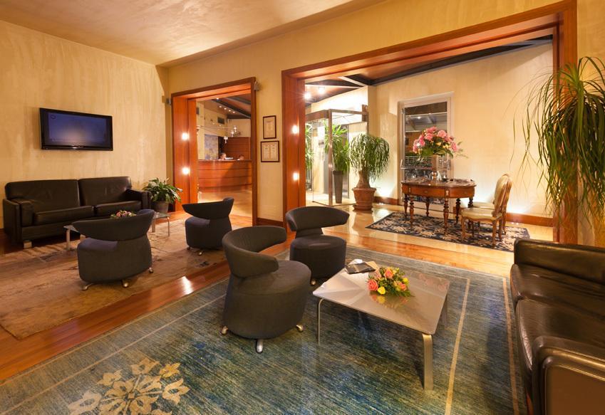 Hotel Rossini Al Teatro 4*