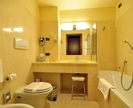 Hotel Rossini Al Teatro Imperia Kamer foto